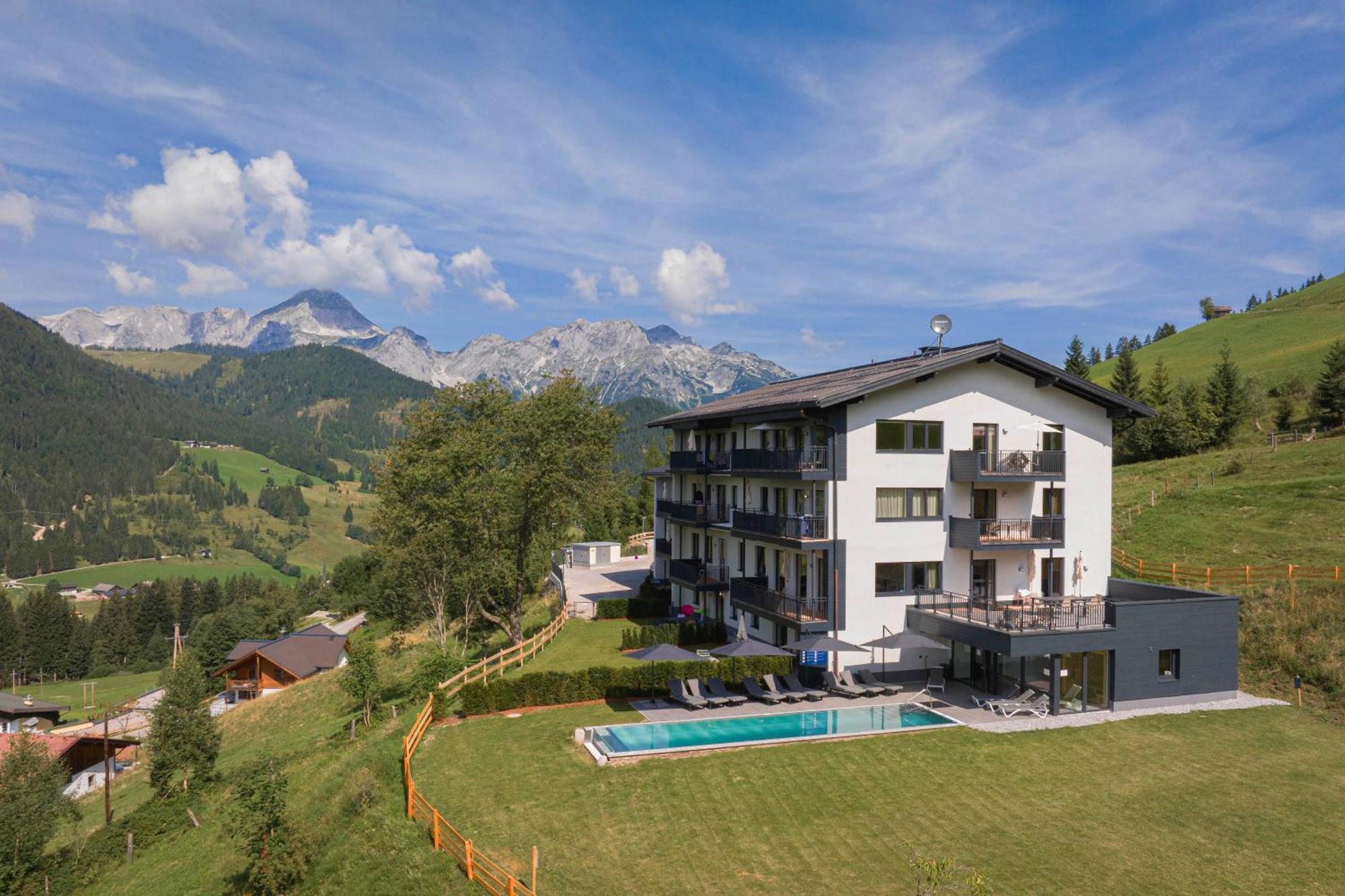 Hideaway Dachstein West By Alps Resorts ザンクト・マルティン・アム・テンネンゲビルゲ エクステリア 写真